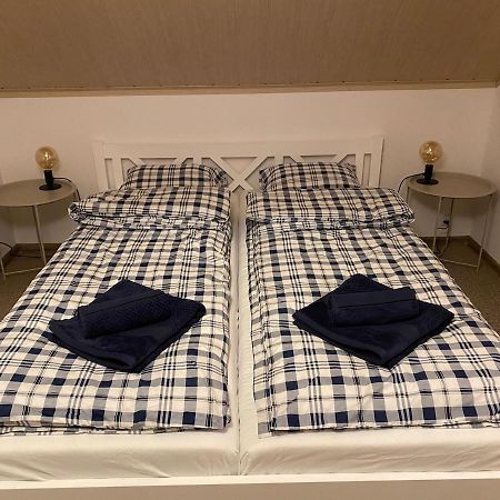 Rajska Cisza - Caloroczny Prywatny Domek W Lesie Nad Jeziorem - Sauna I Balia كرونغ المظهر الخارجي الصورة