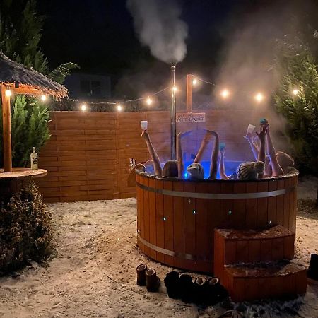 Rajska Cisza - Caloroczny Prywatny Domek W Lesie Nad Jeziorem - Sauna I Balia كرونغ المظهر الخارجي الصورة
