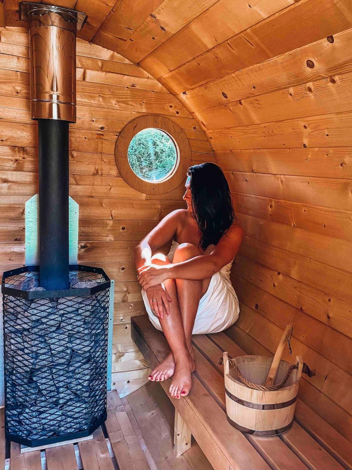 Rajska Cisza - Caloroczny Prywatny Domek W Lesie Nad Jeziorem - Sauna I Balia كرونغ المظهر الخارجي الصورة